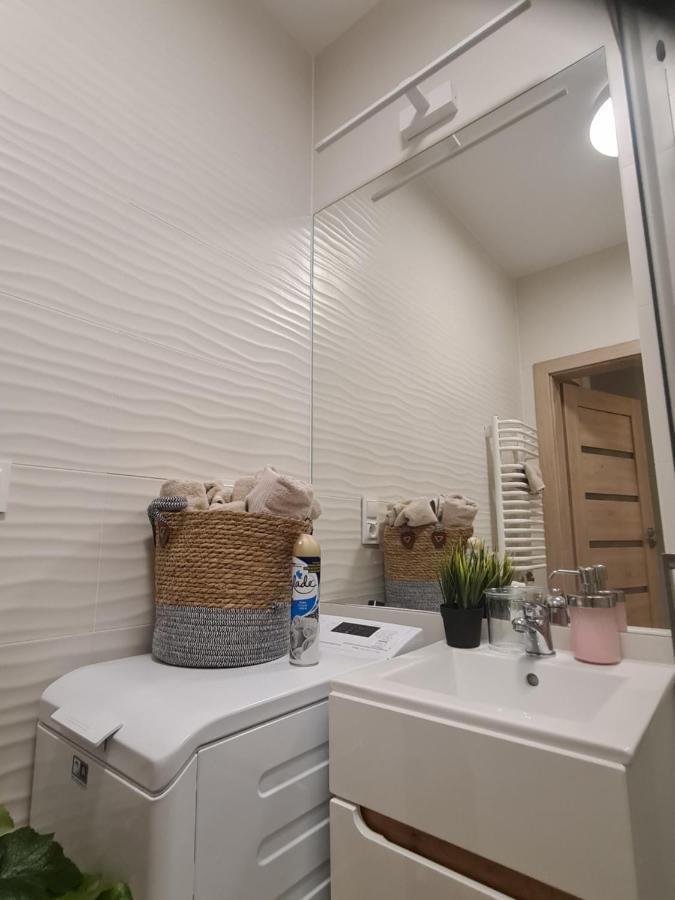 Mostowa 23 Bruno Apartment, Self Check-In 24H, Free Parking, Air-Conditioning Poznan Exterior photo