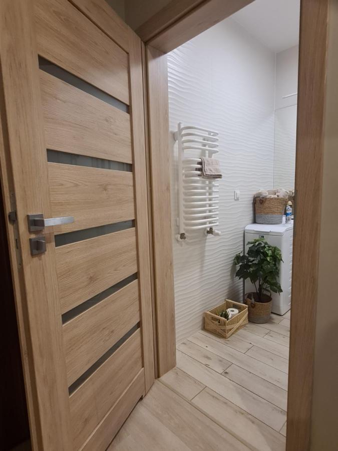 Mostowa 23 Bruno Apartment, Self Check-In 24H, Free Parking, Air-Conditioning Poznan Exterior photo